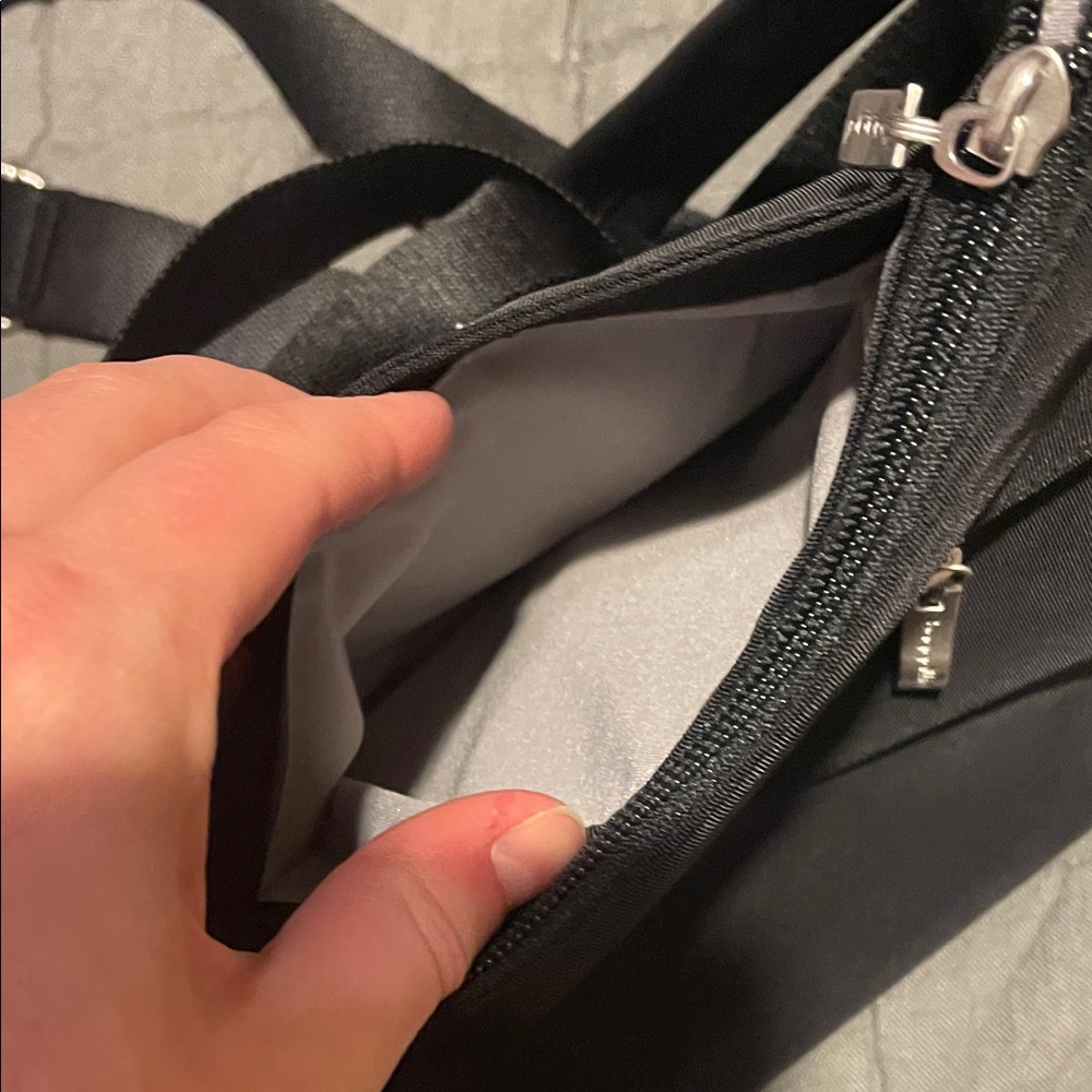 Baggalini Black Bag - Picture 4 of 5